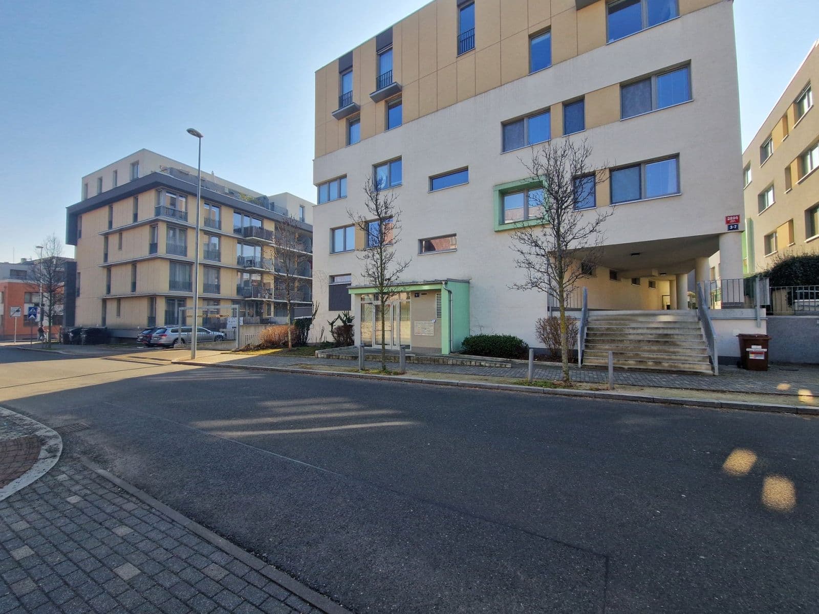 Prenájom bytu 3-izbový 70 m², Olgy Havlové, Praha, Praha Prenájom bytu 3-izbový 70 m², Olgy Havlové, Praha, Praha