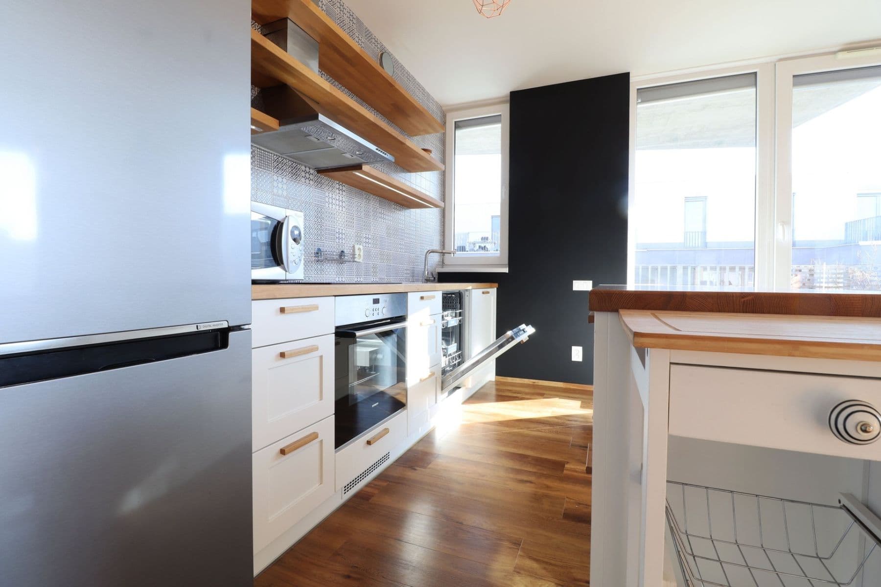 Prenájom bytu 3-izbový 70 m², Olgy Havlové, Praha, Praha Prenájom bytu 3-izbový 70 m², Olgy Havlové, Praha, Praha