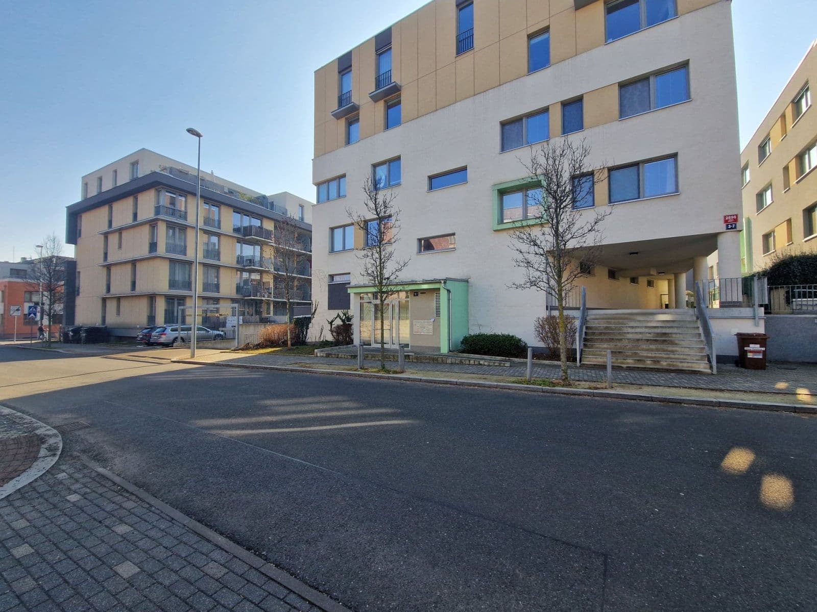 Prenájom bytu 3-izbový 70 m², Olgy Havlové, Praha, Praha Prenájom bytu 3-izbový 70 m², Olgy Havlové, Praha, Praha