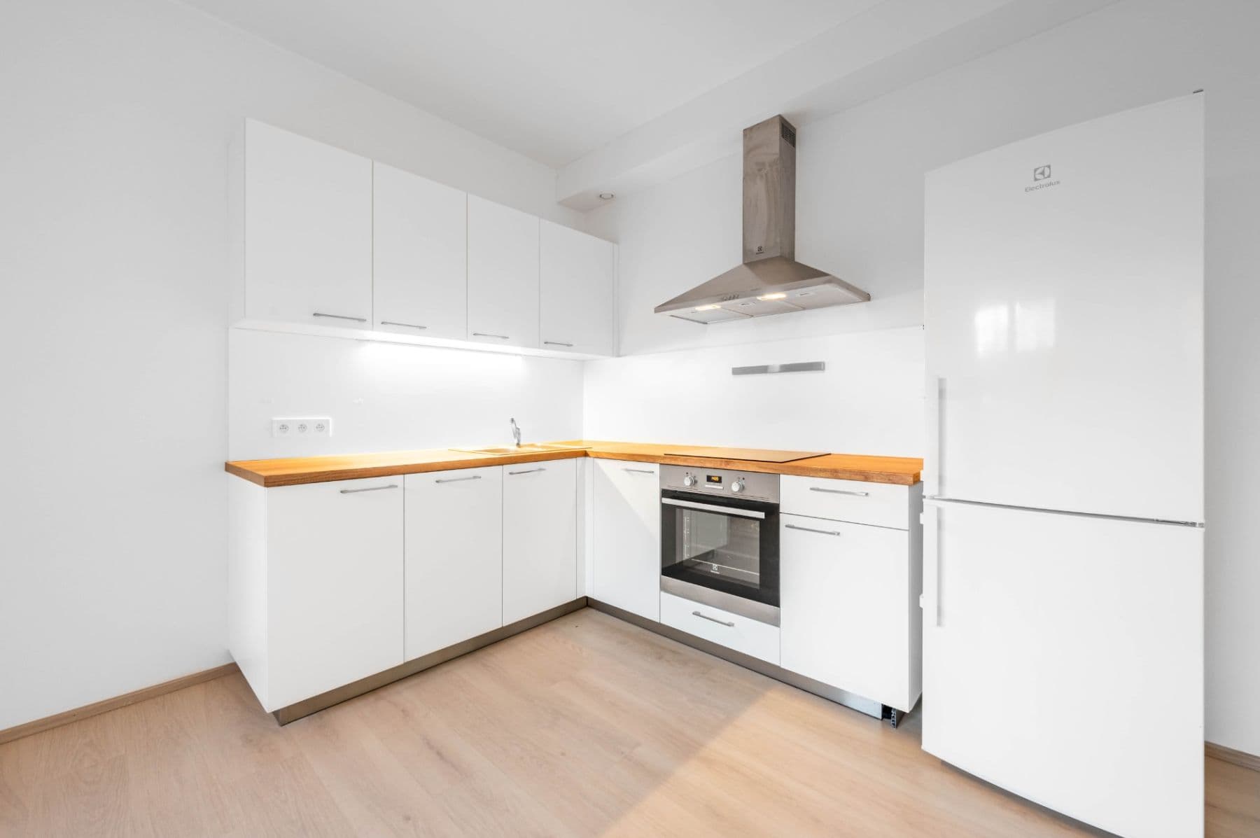 Prenájom bytu 1-izbový 33 m², Tetauerova, Praha, Praha Prenájom bytu 1-izbový 33 m², Tetauerova, Praha, Praha
