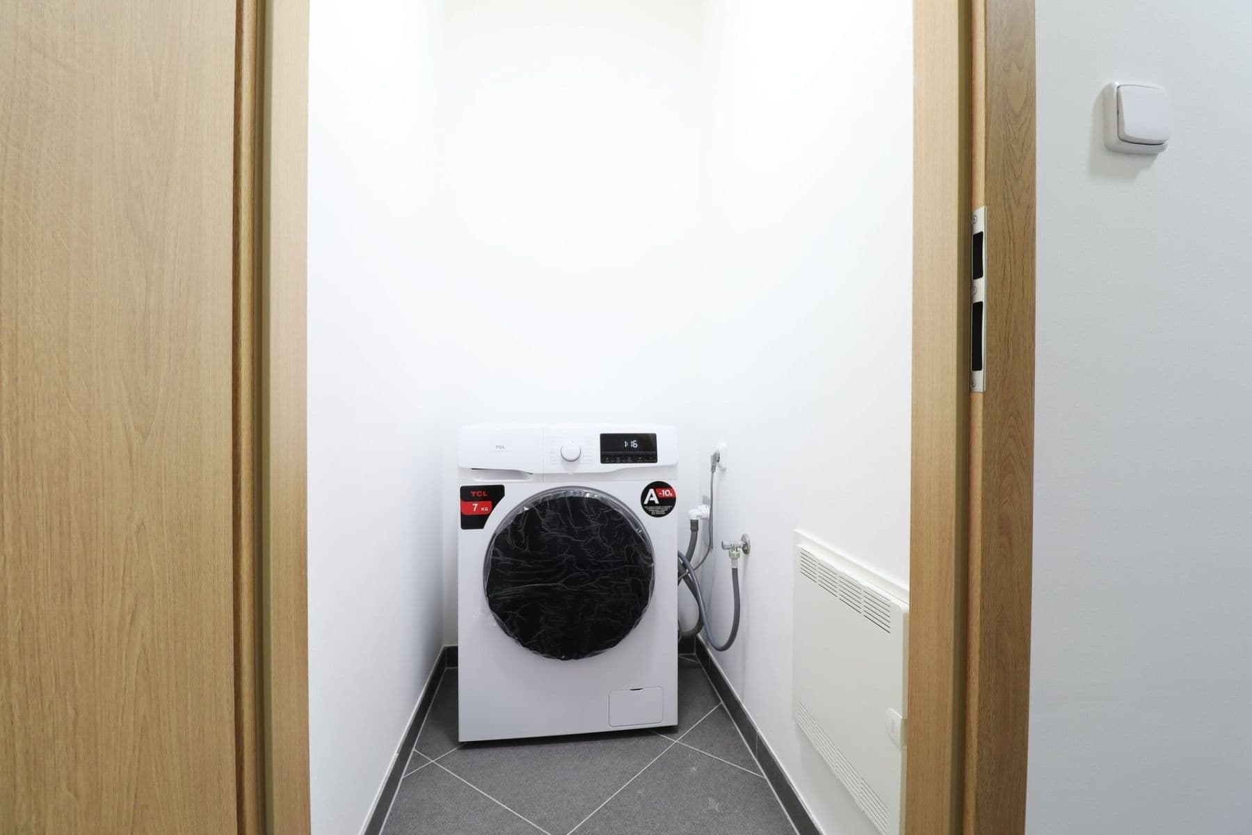 Prenájom bytu 1-izbový 37 m², Stočesova, Praha, Praha Prenájom bytu 1-izbový 37 m², Stočesova, Praha, Praha