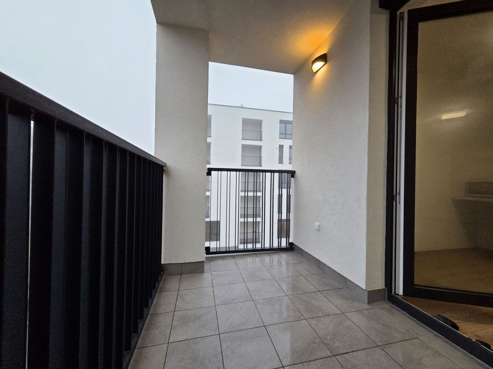 Prenájom bytu 1-izbový 37 m², Stočesova, Praha, Praha Prenájom bytu 1-izbový 37 m², Stočesova, Praha, Praha