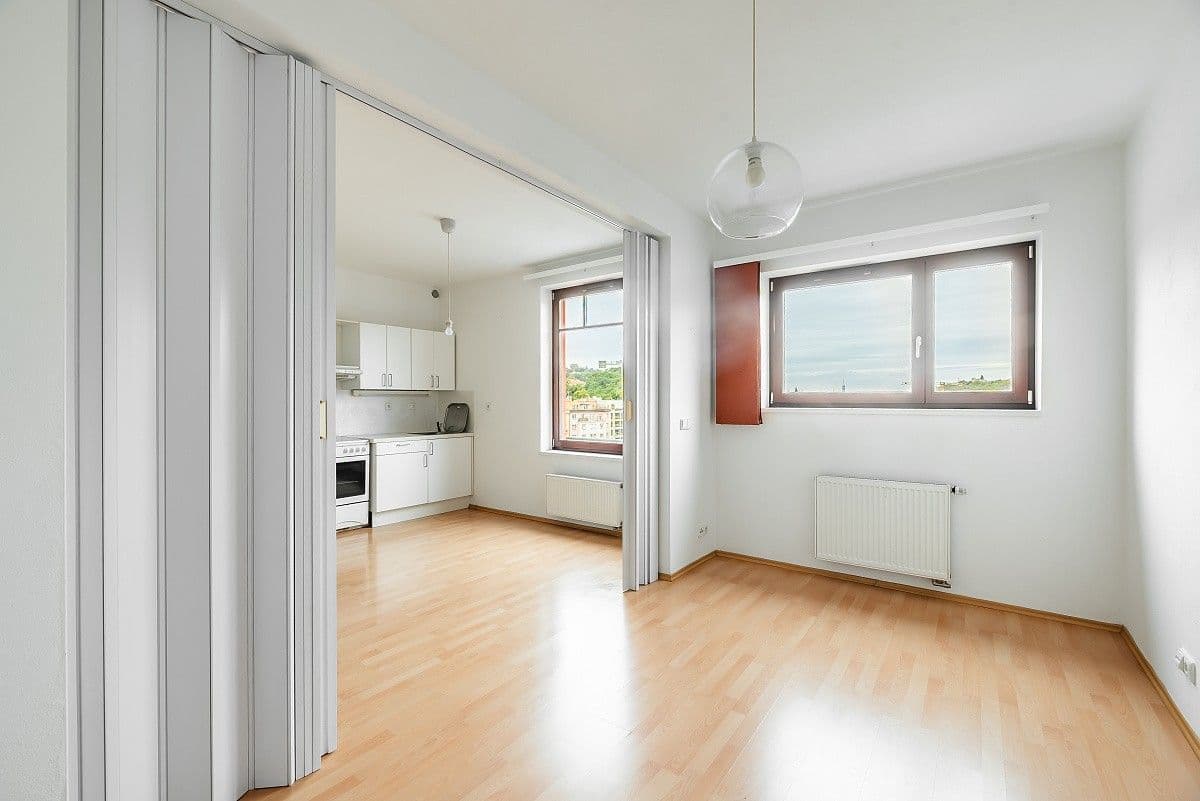 Prenájom bytu 1-izbový 39 m², Pod Klamovkou, Praha, Praha Prenájom bytu 1-izbový 39 m², Pod Klamovkou, Praha, Praha