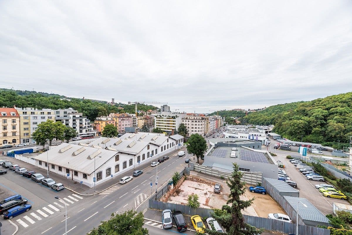 Prenájom bytu 1-izbový 39 m², Pod Klamovkou, Praha, Praha Prenájom bytu 1-izbový 39 m², Pod Klamovkou, Praha, Praha