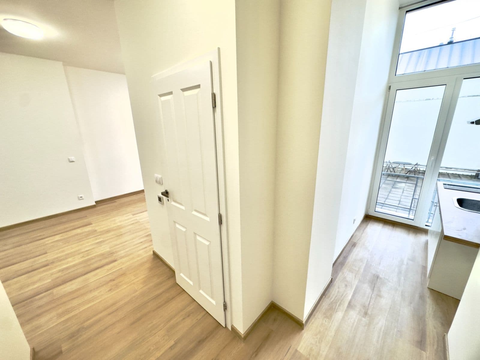 Prenájom bytu 1-izbový 30 m², 5. května, Praha, Praha Prenájom bytu 1-izbový 30 m², 5. května, Praha, Praha