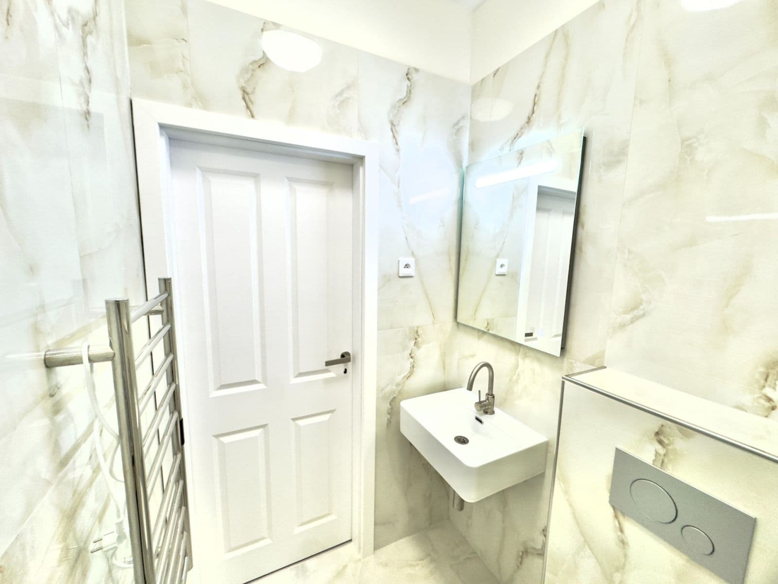 Prenájom bytu 1-izbový 30 m², 5. května, Praha, Praha Prenájom bytu 1-izbový 30 m², 5. května, Praha, Praha