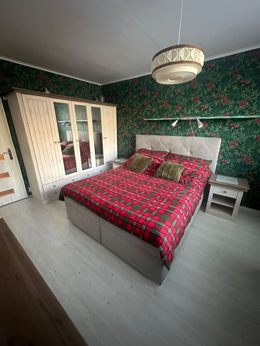 Predaj bytu 3-izbový 91 m², Fráni Šrámka, Teplice, Ústecký kraj Predaj bytu 3-izbový 91 m², Fráni Šrámka, Teplice, Ústecký kraj