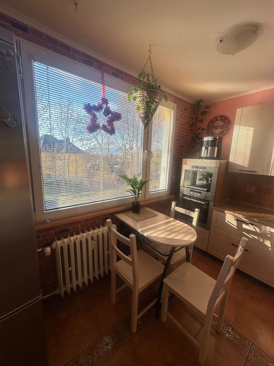 Predaj bytu 3-izbový 91 m², Fráni Šrámka, Teplice, Ústecký kraj Predaj bytu 3-izbový 91 m², Fráni Šrámka, Teplice, Ústecký kraj