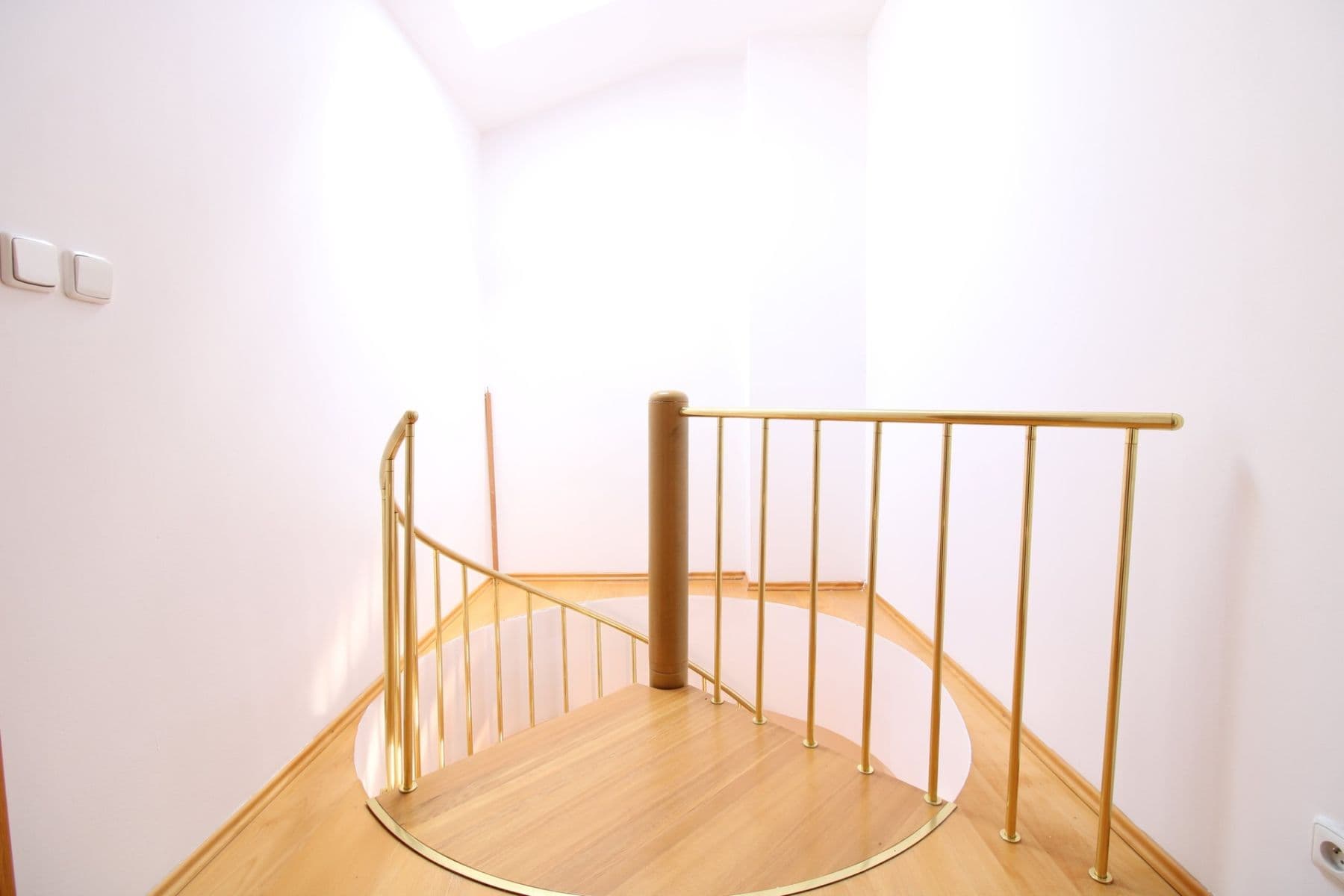 Prenájom bytu 170 m², Vinohradská, Praha, Praha Prenájom bytu 170 m², Vinohradská, Praha, Praha