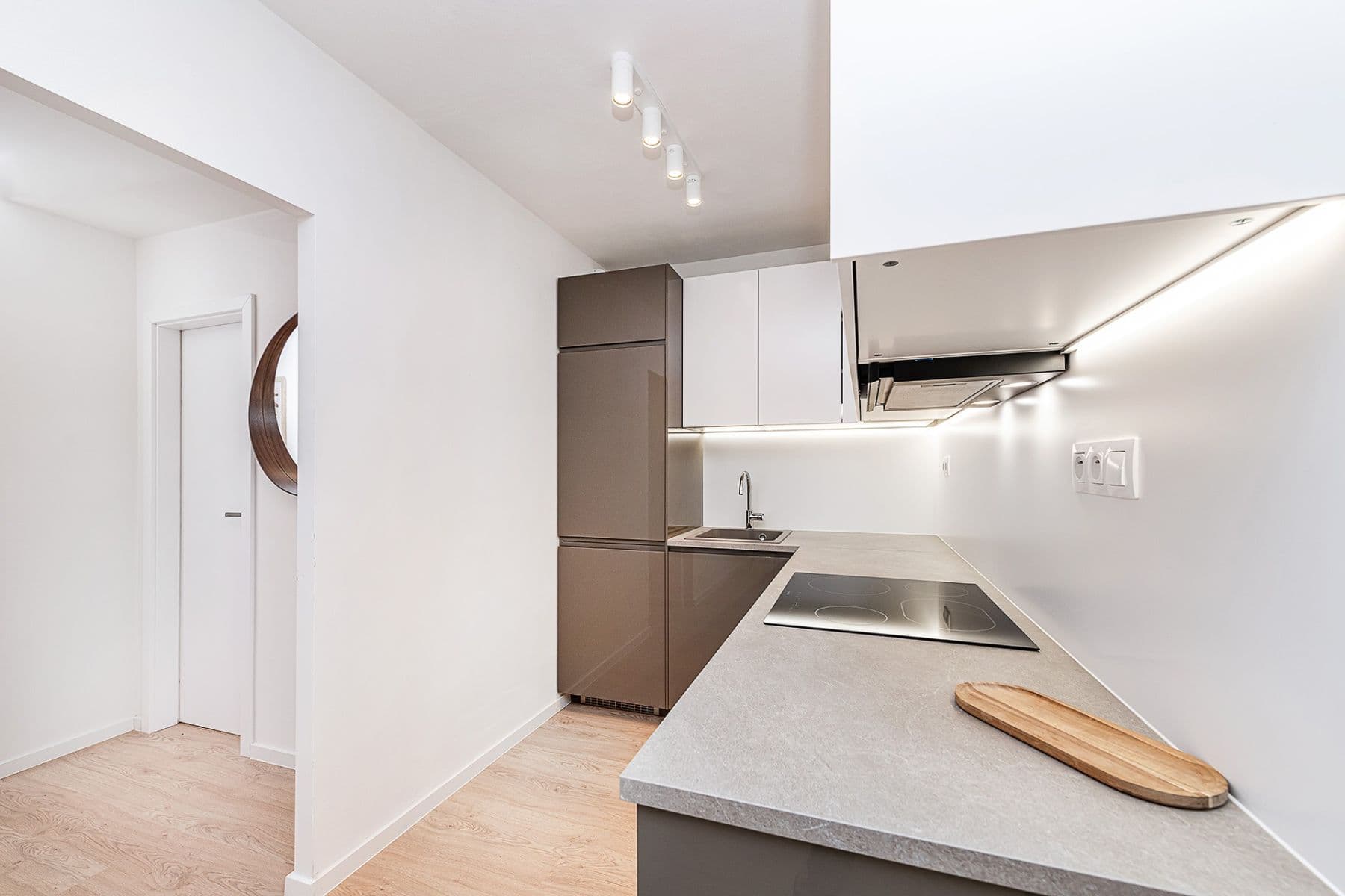 Predaj bytu 4-izbový 94 m², V Dolině, Praha, Praha Predaj bytu 4-izbový 94 m², V Dolině, Praha, Praha