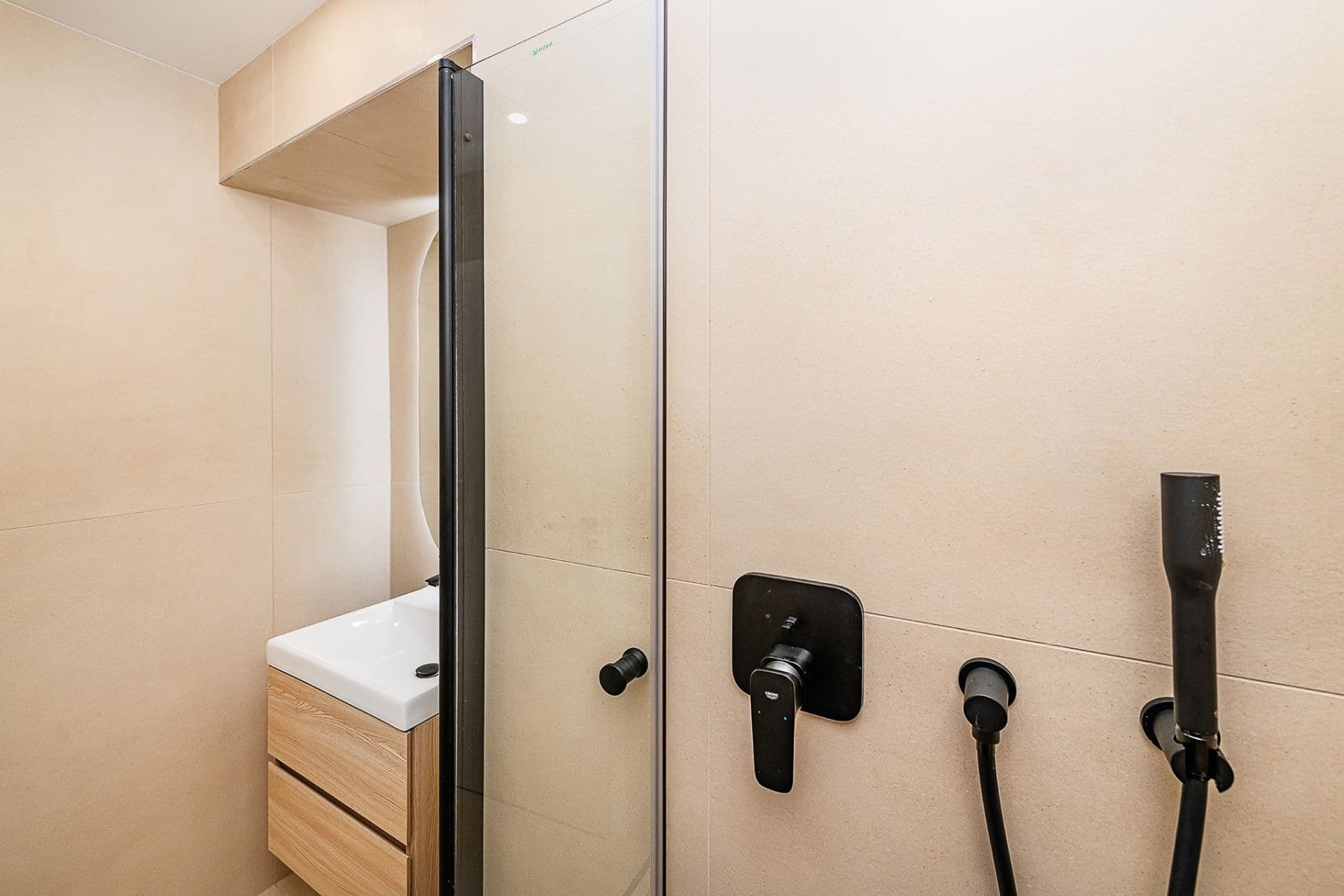 Predaj bytu 4-izbový 94 m², V Dolině, Praha, Praha Predaj bytu 4-izbový 94 m², V Dolině, Praha, Praha