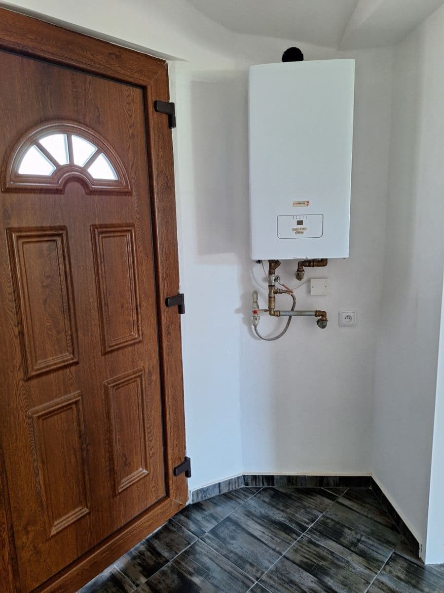 Prenájom bytu 2-izbový 37 m², Úhonická, Jeneč, Středočeský kraj Prenájom bytu 2-izbový 37 m², Úhonická, Jeneč, Středočeský kraj