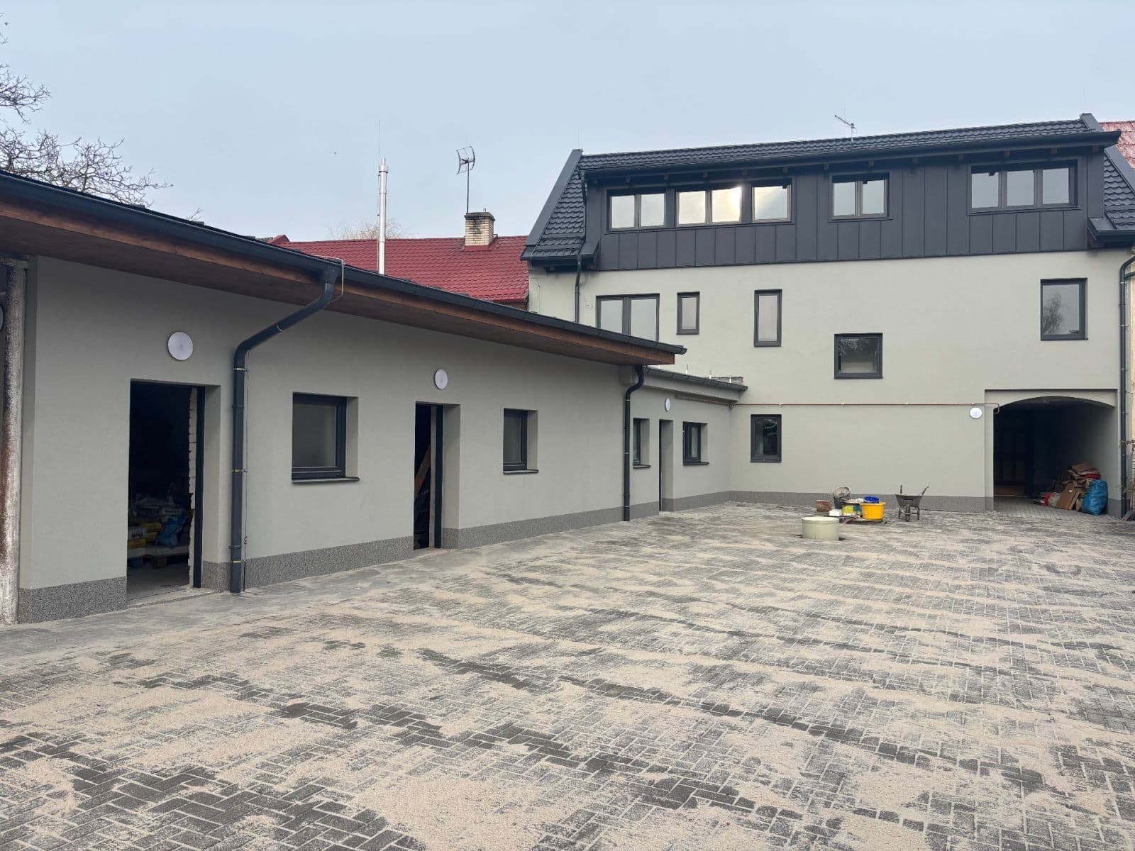 Prenájom bytu 3-izbový 65 m², Hněvotín, Olomoucký kraj Prenájom bytu 3-izbový 65 m², Hněvotín, Olomoucký kraj