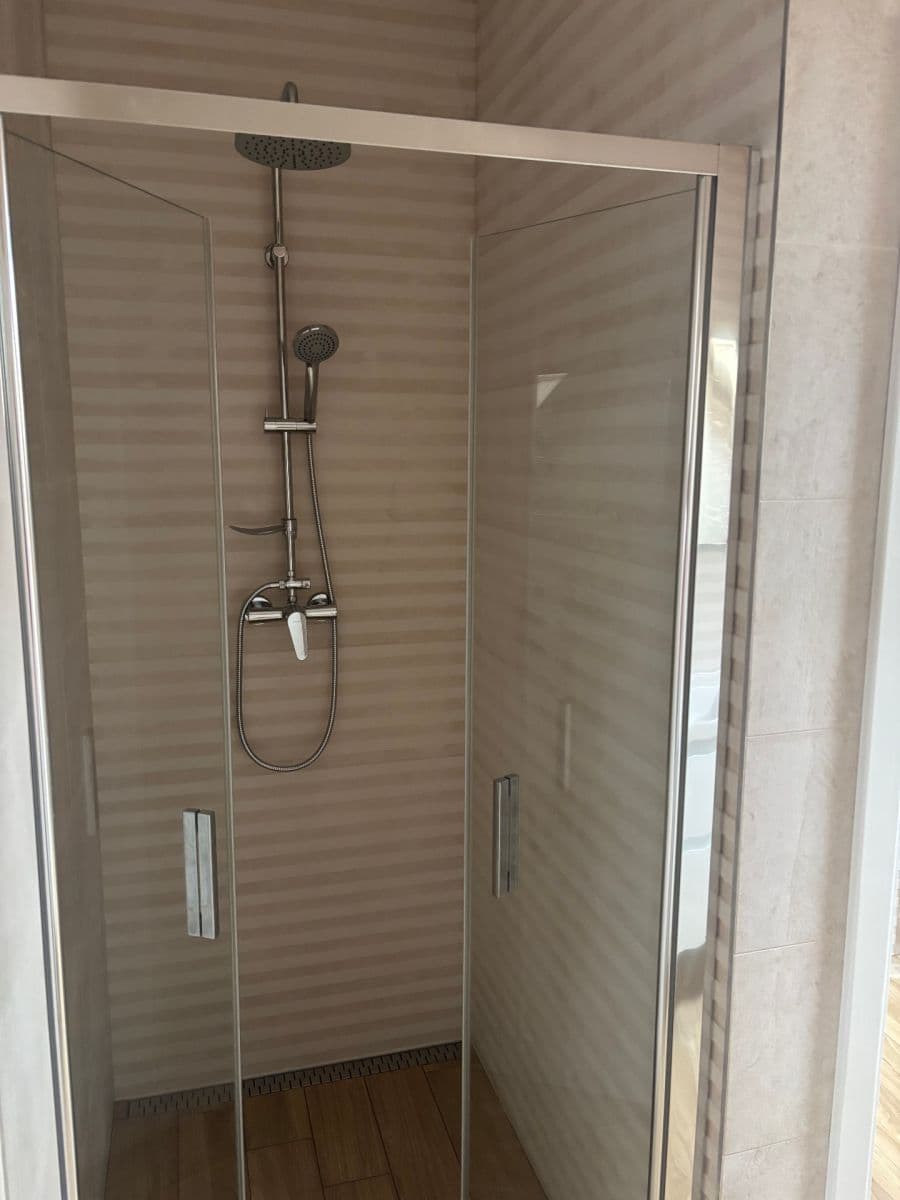 Prenájom bytu 3-izbový 65 m², Hněvotín, Olomoucký kraj Prenájom bytu 3-izbový 65 m², Hněvotín, Olomoucký kraj