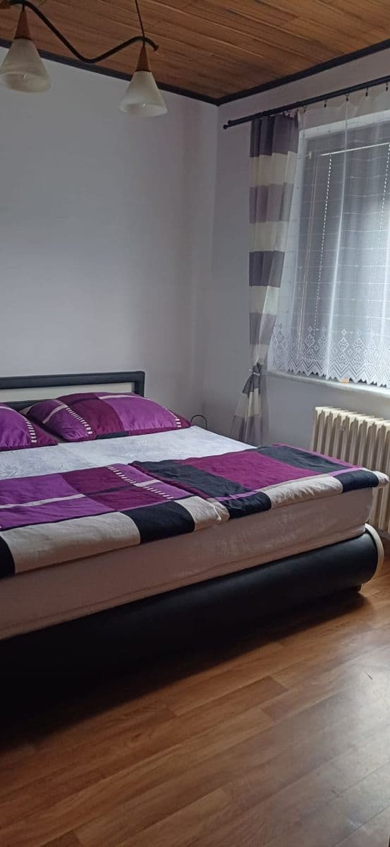 Predaj domu 373 m², pozemek 646 m², Vratislava Šantrocha, Rovensko pod Troskami, Liberecký kraj Predaj domu 373 m², pozemek 646 m², Vratislava Šantrocha, Rovensko pod Troskami, Liberecký kraj