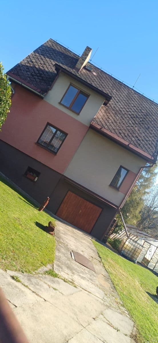 Predaj domu 373 m², pozemek 646 m², Vratislava Šantrocha, Rovensko pod Troskami, Liberecký kraj Predaj domu 373 m², pozemek 646 m², Vratislava Šantrocha, Rovensko pod Troskami, Liberecký kraj