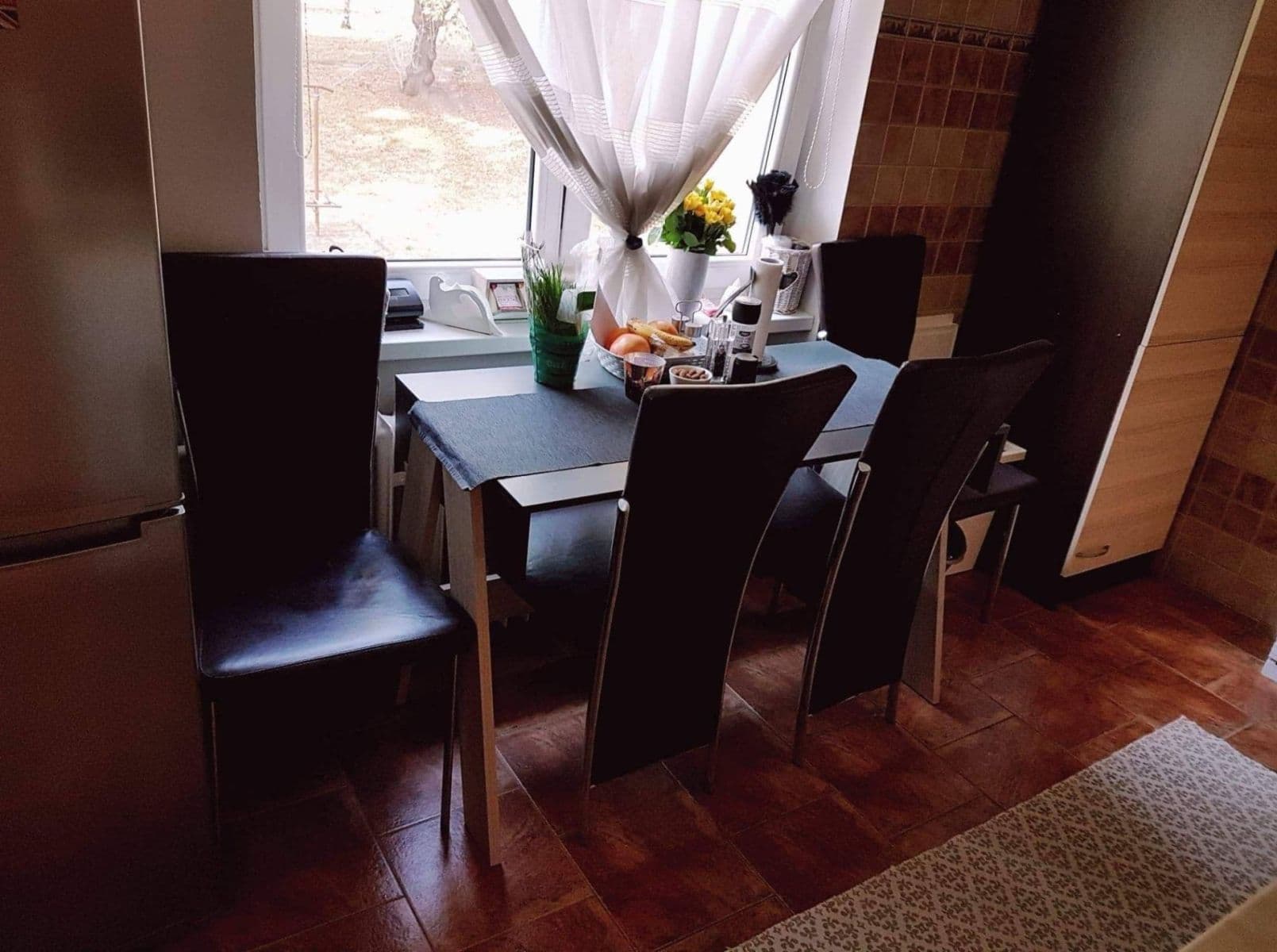 Prenájom bytu 3-izbový 88 m², Nehvizdská, Praha, Praha Prenájom bytu 3-izbový 88 m², Nehvizdská, Praha, Praha