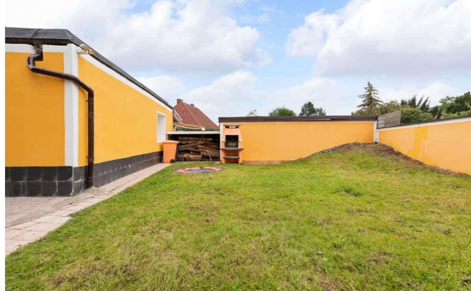 Prenájom domu 176 m², pozemek 793 m², Berlin, Berlín Prenájom domu 176 m², pozemek 793 m², Berlin, Berlín