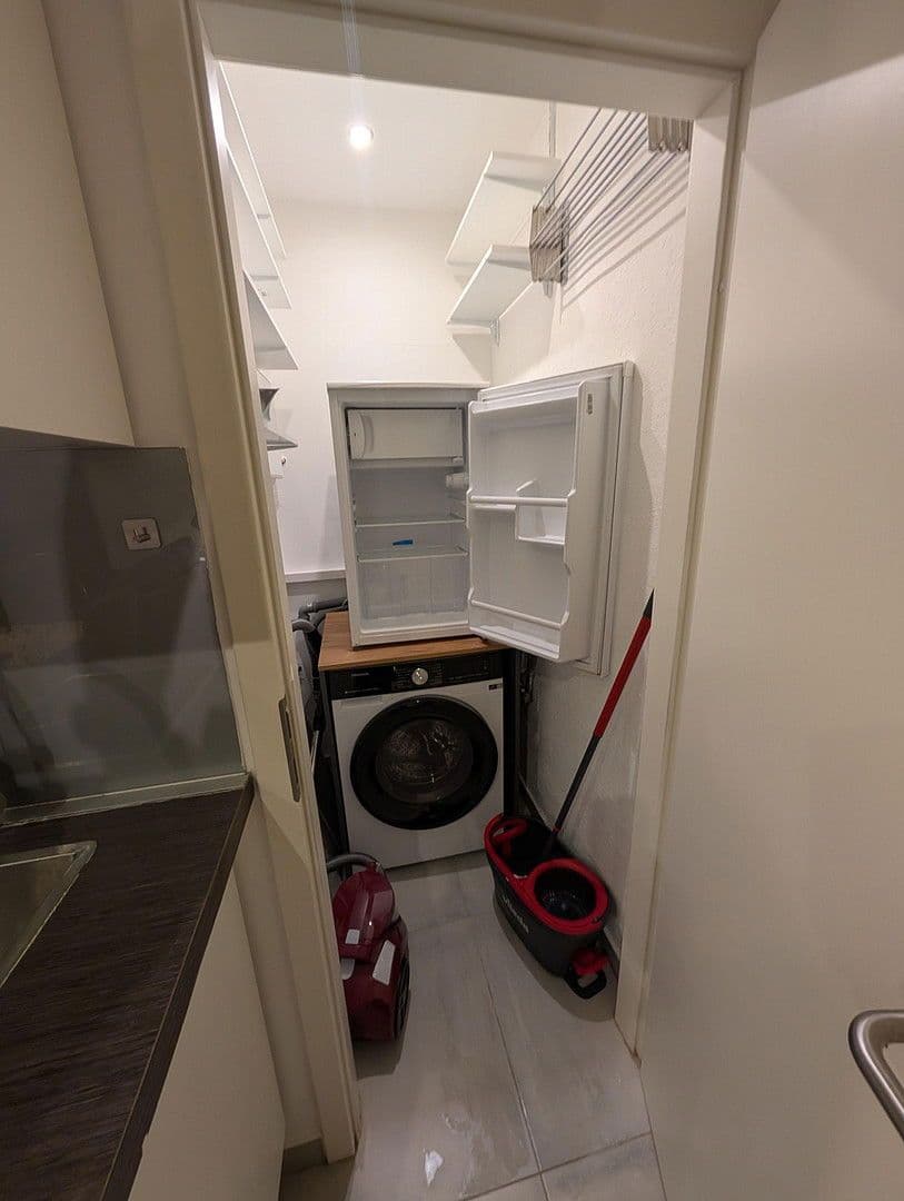 Prenájom bytu 1-izbový 23 m², Düsseldorf, Severné Porýnie - Westfálsko Prenájom bytu 1-izbový 23 m², Düsseldorf, Severné Porýnie - Westfálsko