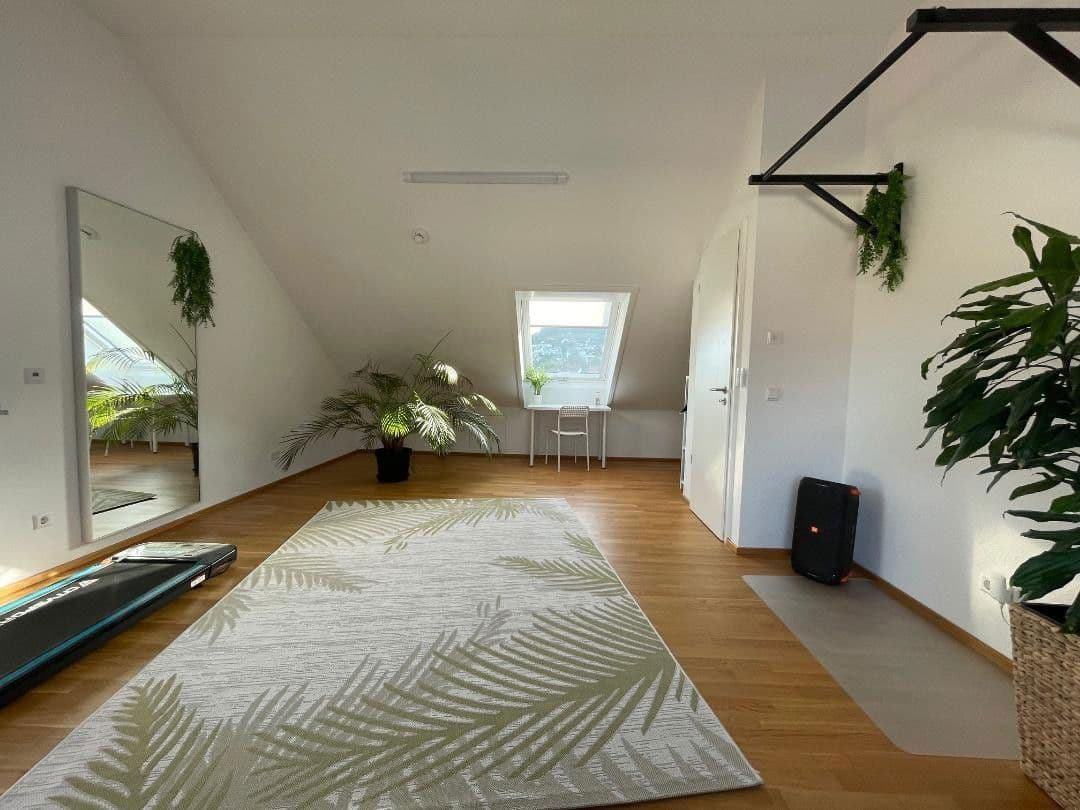 Predaj domu 117 m², pozemek 341 m², Ziegelhüttestr. 18/2, Reutlingen, Bádensko-Wurttembersko Predaj domu 117 m², pozemek 341 m², Ziegelhüttestr. 18/2, Reutlingen, Bádensko-Wurttembersko