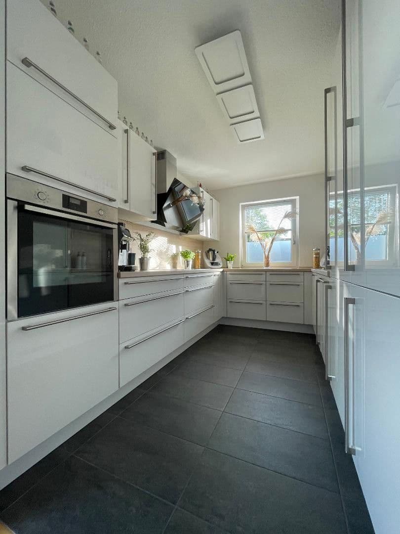 Predaj domu 117 m², pozemek 341 m², Ziegelhüttestr. 18/2, Reutlingen, Bádensko-Wurttembersko Predaj domu 117 m², pozemek 341 m², Ziegelhüttestr. 18/2, Reutlingen, Bádensko-Wurttembersko