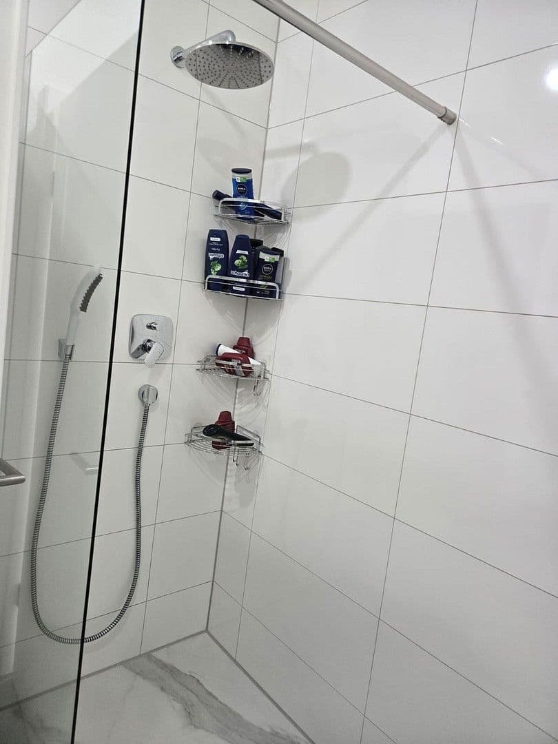 Prenájom bytu 3-izbový 64 m², Böcklerstr. 15, Stuttgart, Bádensko-Wurttembersko Prenájom bytu 3-izbový 64 m², Böcklerstr. 15, Stuttgart, Bádensko-Wurttembersko