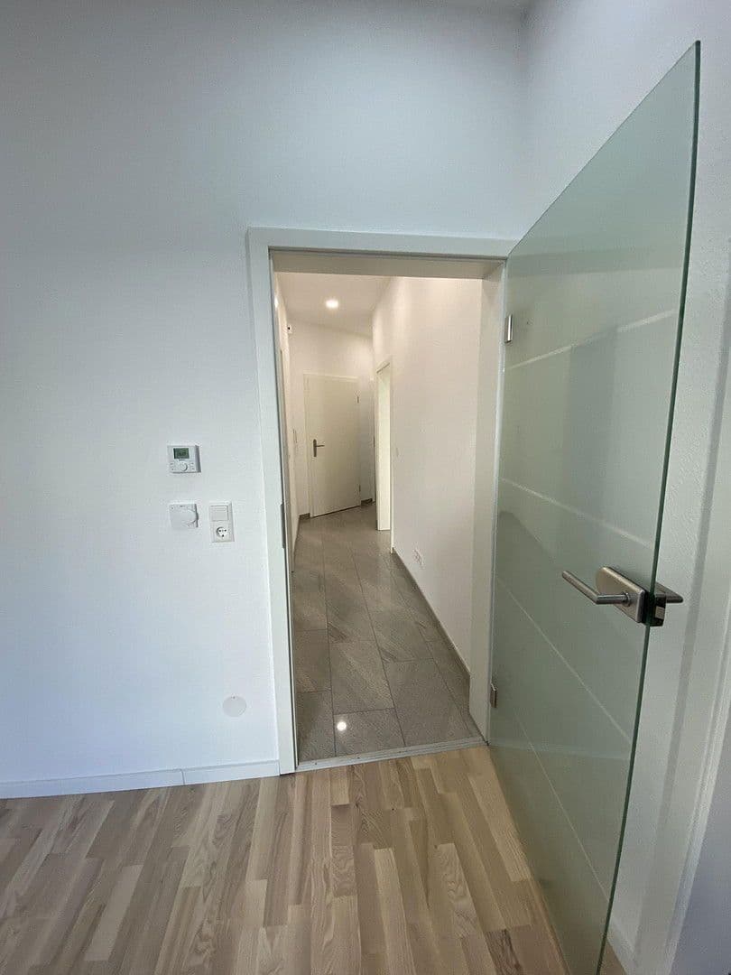 Prenájom bytu 3-izbový 64 m², Böcklerstr. 15, Stuttgart, Bádensko-Wurttembersko Prenájom bytu 3-izbový 64 m², Böcklerstr. 15, Stuttgart, Bádensko-Wurttembersko