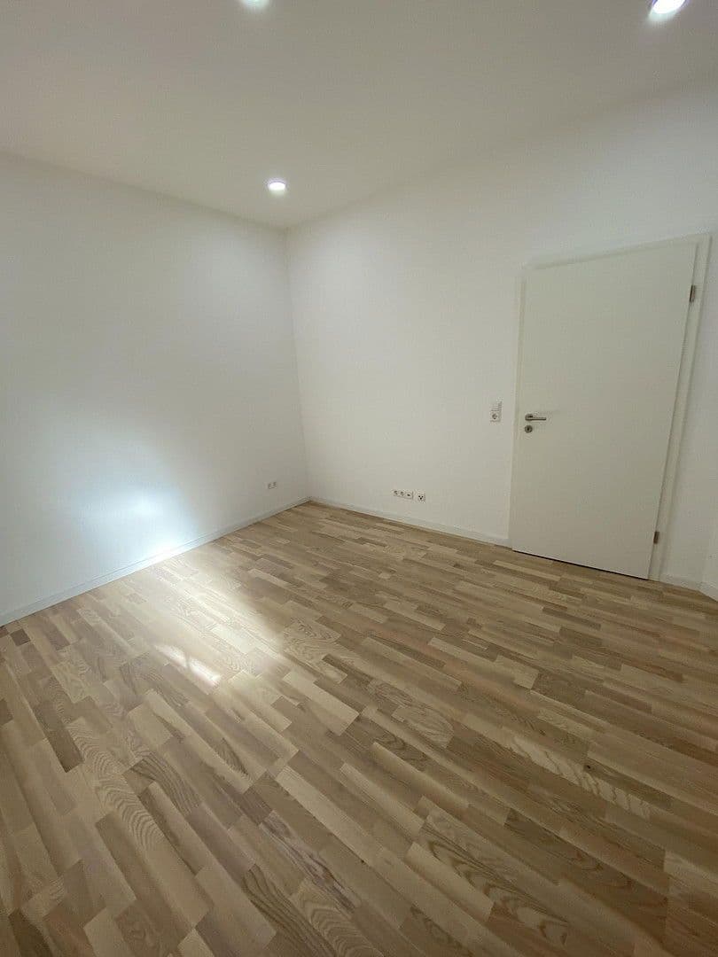 Prenájom bytu 3-izbový 64 m², Böcklerstr. 15, Stuttgart, Bádensko-Wurttembersko Prenájom bytu 3-izbový 64 m², Böcklerstr. 15, Stuttgart, Bádensko-Wurttembersko