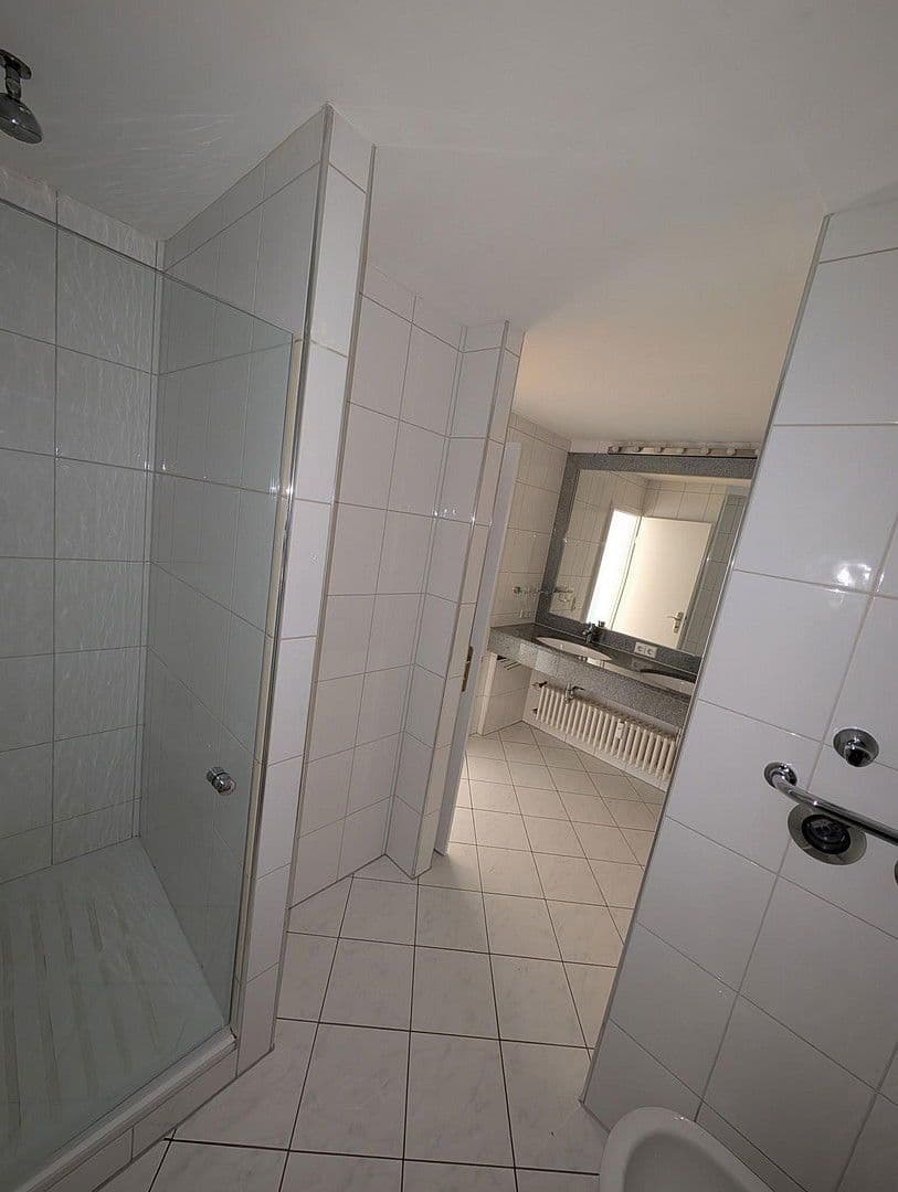 Prenájom bytu 3-izbový 90 m², Winterhalterstraße 7-9, Baden-Baden, Bádensko-Wurttembersko Prenájom bytu 3-izbový 90 m², Winterhalterstraße 7-9, Baden-Baden, Bádensko-Wurttembersko