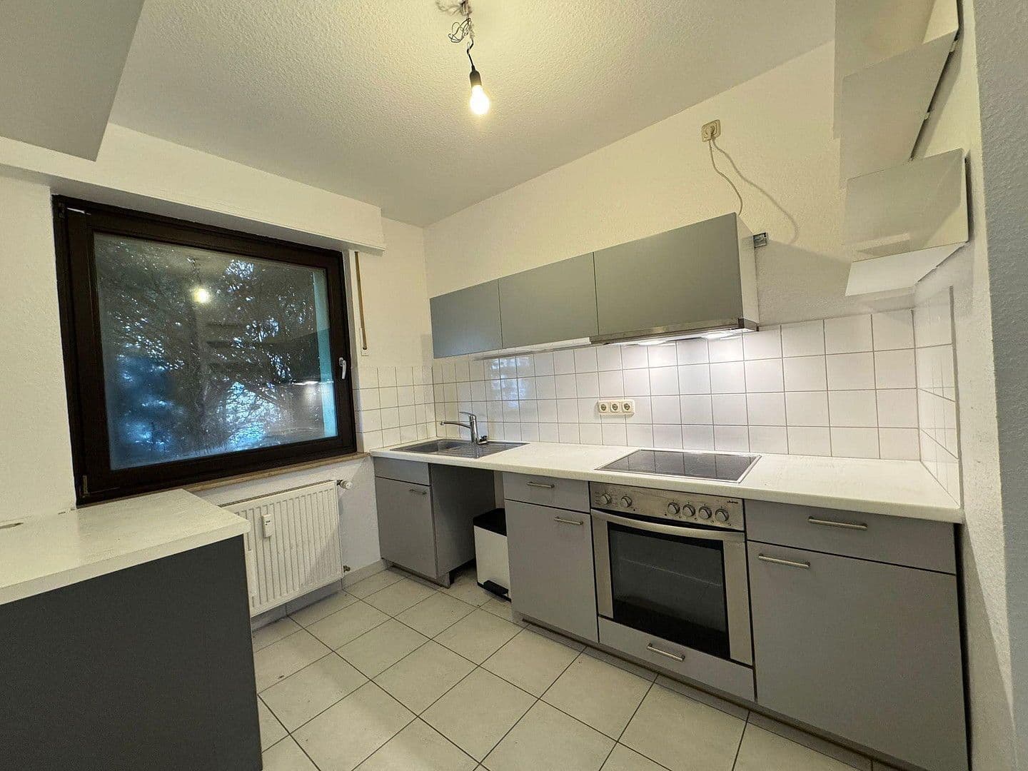 Prenájom bytu 1-izbový 39 m², Beethovenstraße 15, Frankfurt am Main, Hesensko Prenájom bytu 1-izbový 39 m², Beethovenstraße 15, Frankfurt am Main, Hesensko