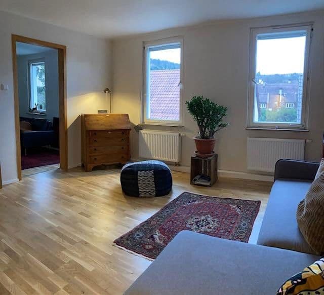 Prenájom bytu 3-izbový 73 m², Stuttgart, Bádensko-Wurttembersko Prenájom bytu 3-izbový 73 m², Stuttgart, Bádensko-Wurttembersko