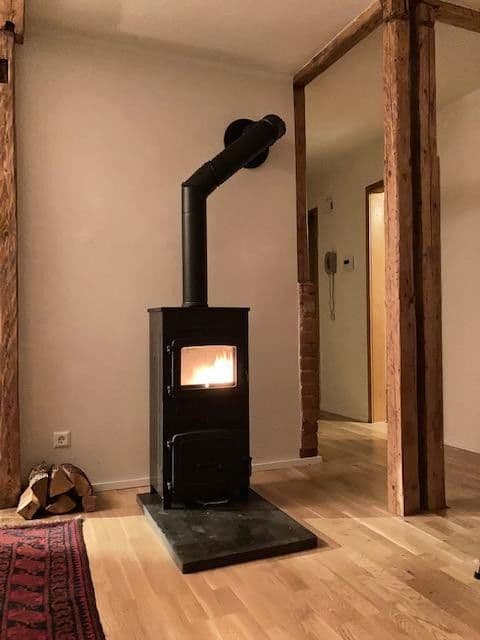 Prenájom bytu 3-izbový 73 m², Stuttgart, Bádensko-Wurttembersko Prenájom bytu 3-izbový 73 m², Stuttgart, Bádensko-Wurttembersko