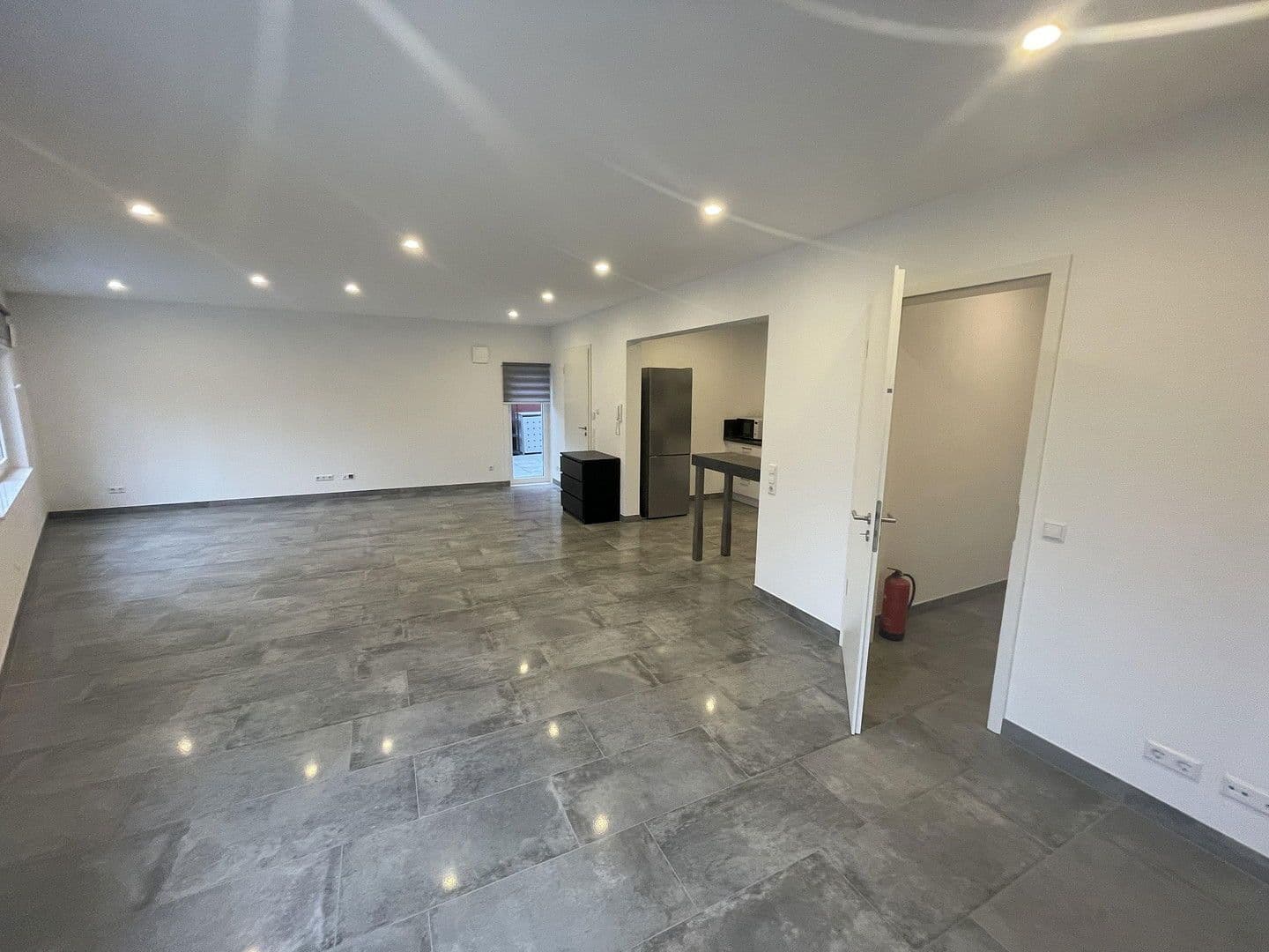 Prenájom bytu 2-izbový 83 m², Weil der Stadt, Bádensko-Wurttembersko Prenájom bytu 2-izbový 83 m², Weil der Stadt, Bádensko-Wurttembersko