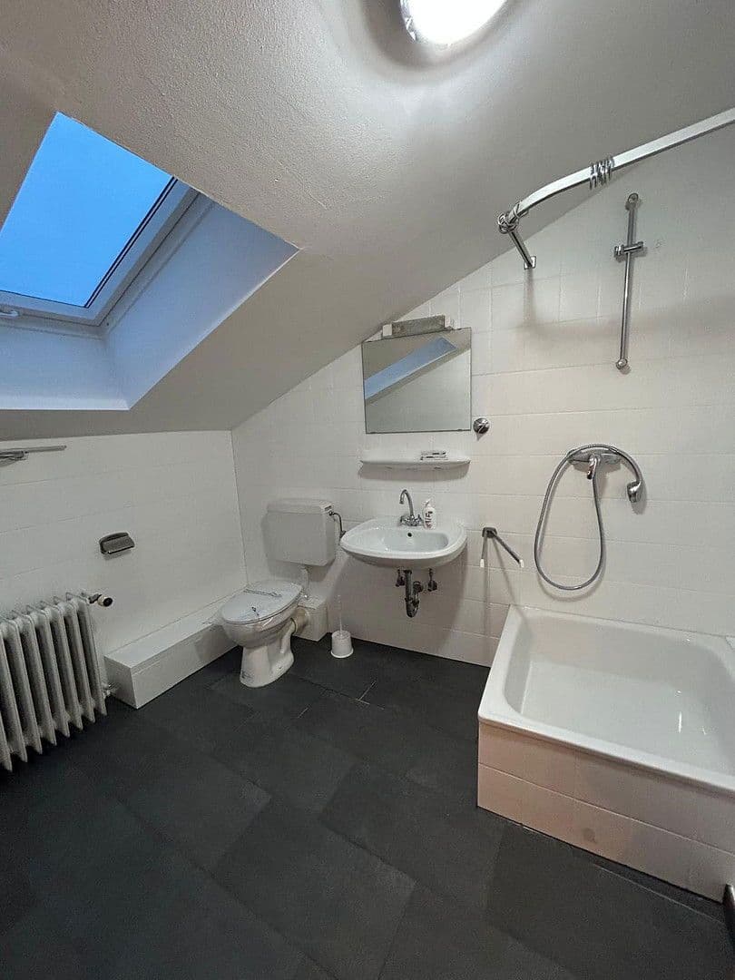 Prenájom domu 180 m², pozemek 225 m², Wielandstrasse 4a, Worms, Porýnie-Falcko Prenájom domu 180 m², pozemek 225 m², Wielandstrasse 4a, Worms, Porýnie-Falcko