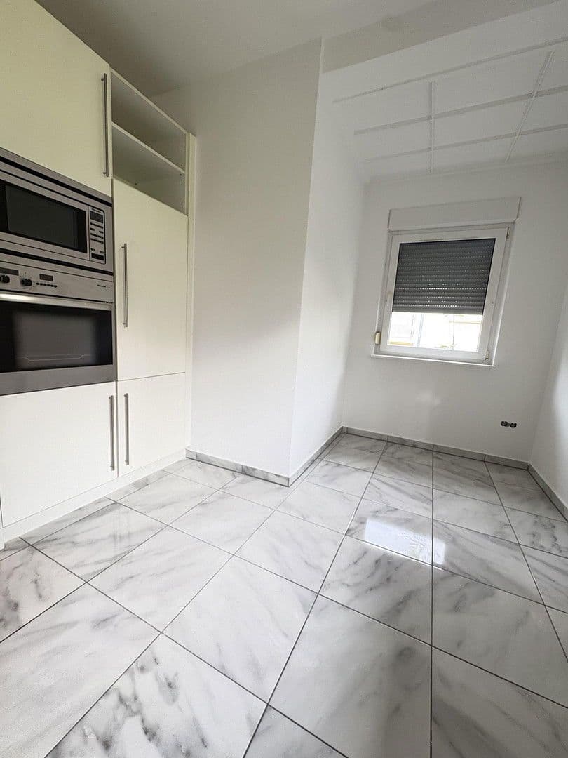 Prenájom bytu 3-izbový 91 m², Freiherr vom Stein Straße 28, Betzdorf, Porýnie-Falcko Prenájom bytu 3-izbový 91 m², Freiherr vom Stein Straße 28, Betzdorf, Porýnie-Falcko