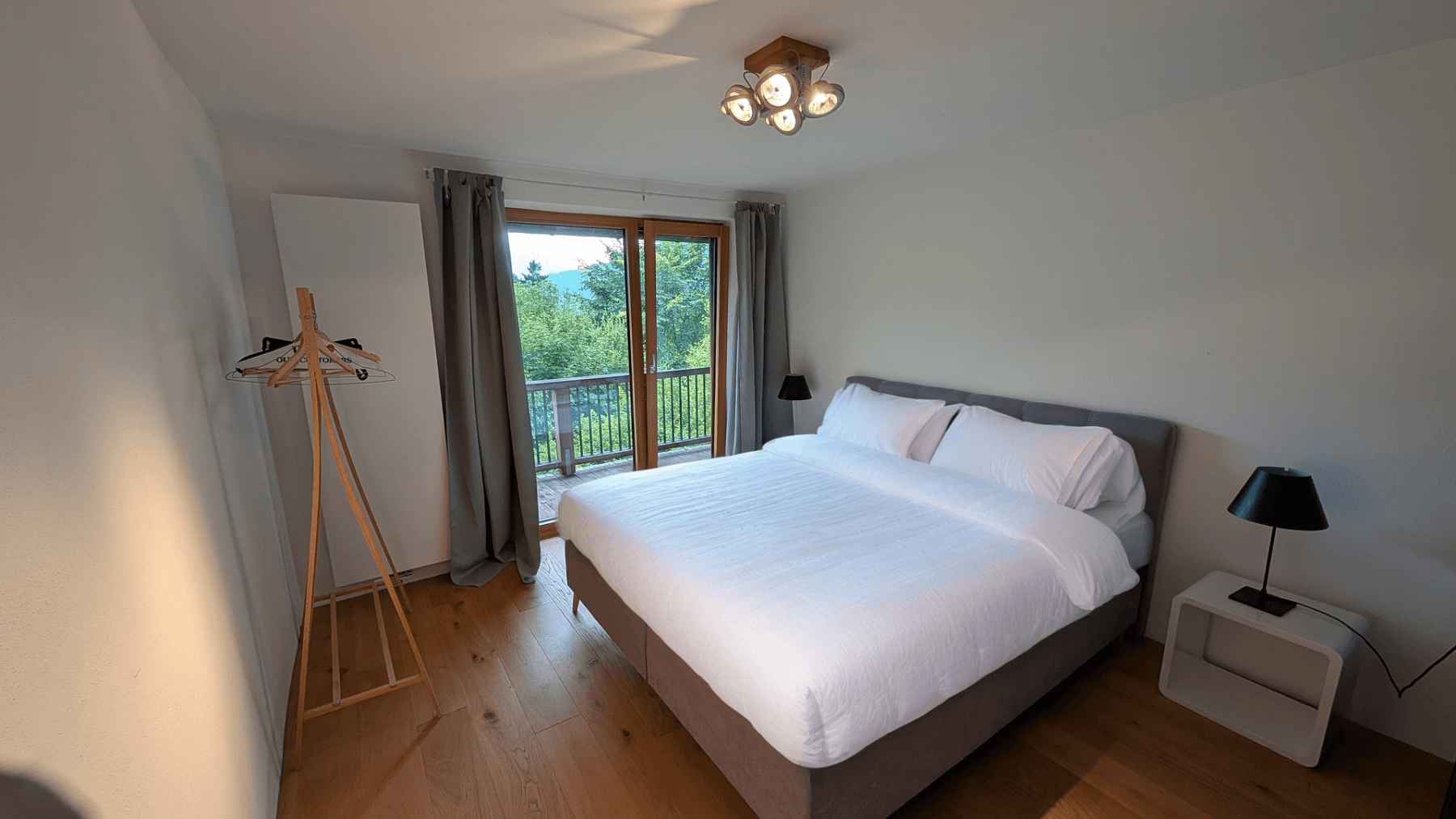 Predaj domu 204 m², pozemek 1.156 m², Sonnenweg 11, Fischbachau, Bavorsko Predaj domu 204 m², pozemek 1.156 m², Sonnenweg 11, Fischbachau, Bavorsko