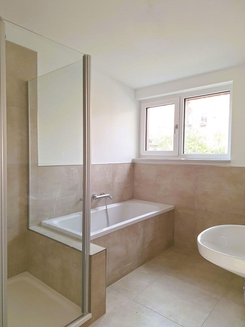 Predaj bytu 3-izbový 115 m², Halle, Sasko-Anhaltsko Predaj bytu 3-izbový 115 m², Halle, Sasko-Anhaltsko