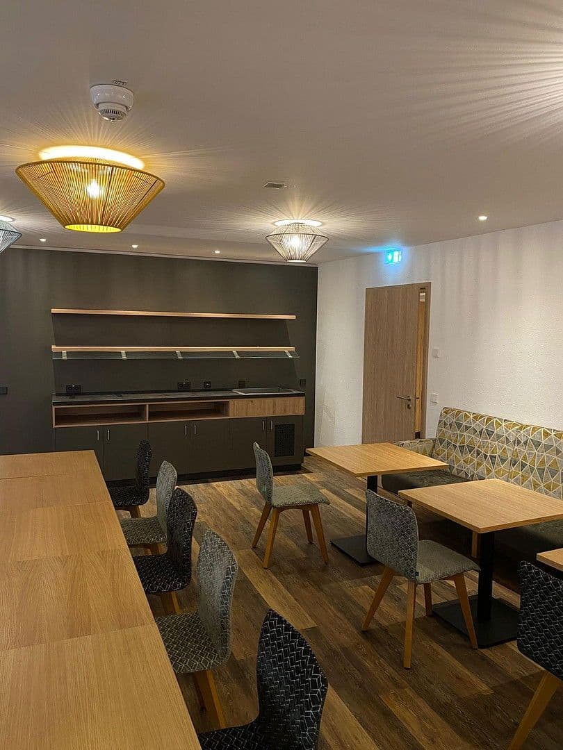 Prenájom nebytového priestoru 917 m², Möhlerplatz 2, Igersheim, Bádensko-Wurttembersko Prenájom nebytového priestoru 917 m², Möhlerplatz 2, Igersheim, Bádensko-Wurttembersko