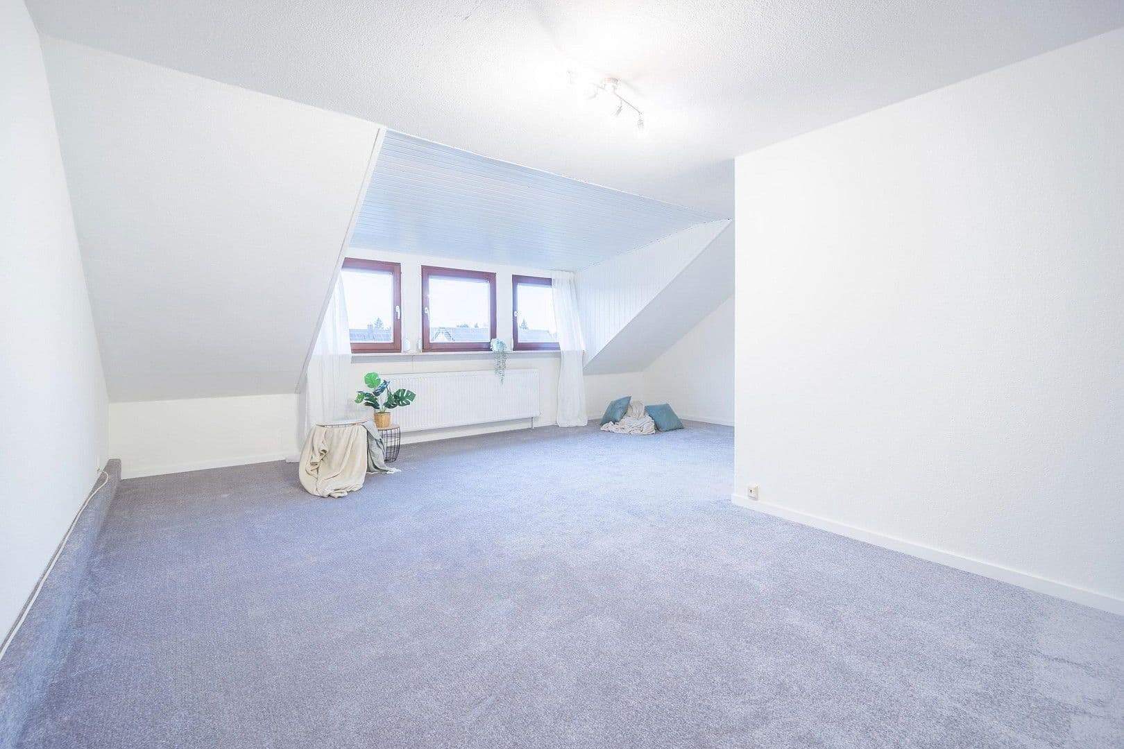 Predaj domu 169 m², pozemek 176 m², Nürnberg, Bavorsko Predaj domu 169 m², pozemek 176 m², Nürnberg, Bavorsko