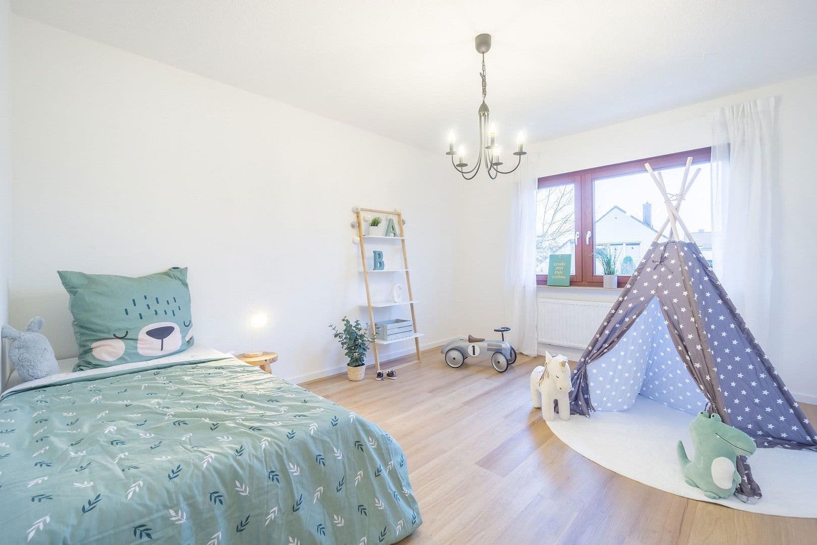 Predaj domu 169 m², pozemek 176 m², Nürnberg, Bavorsko Predaj domu 169 m², pozemek 176 m², Nürnberg, Bavorsko