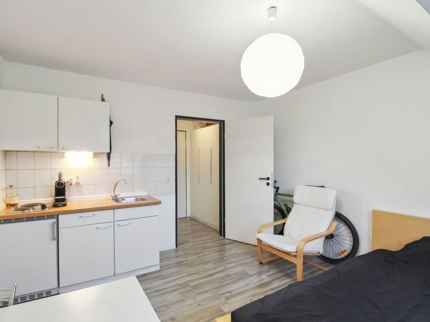 Prenájom bytu 1-izbový 18 m², Hannover, Dolné Sasko Prenájom bytu 1-izbový 18 m², Hannover, Dolné Sasko