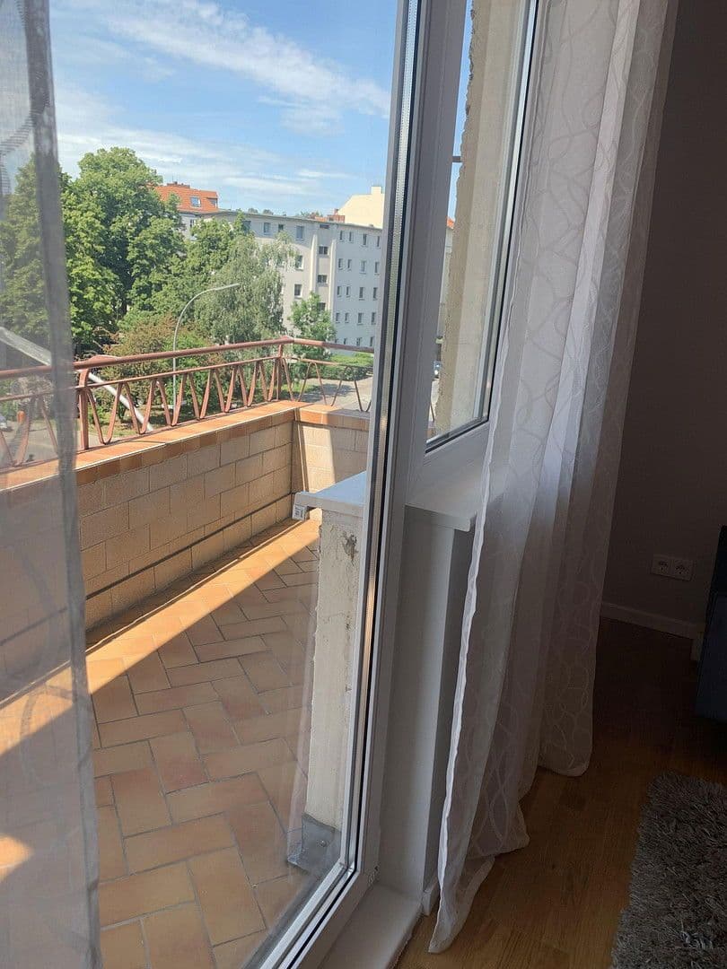 Prenájom bytu 3-izbový 63 m², Thorwaldsenstraße 5A, Berlin, Berlín Prenájom bytu 3-izbový 63 m², Thorwaldsenstraße 5A, Berlin, Berlín