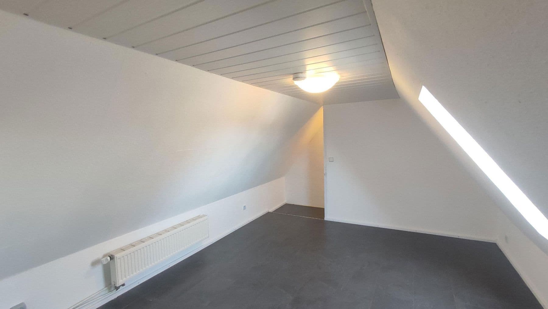 Predaj domu 89 m², pozemek 240 m², Schnedermannstraße 69, Emden, Dolné Sasko Predaj domu 89 m², pozemek 240 m², Schnedermannstraße 69, Emden, Dolné Sasko