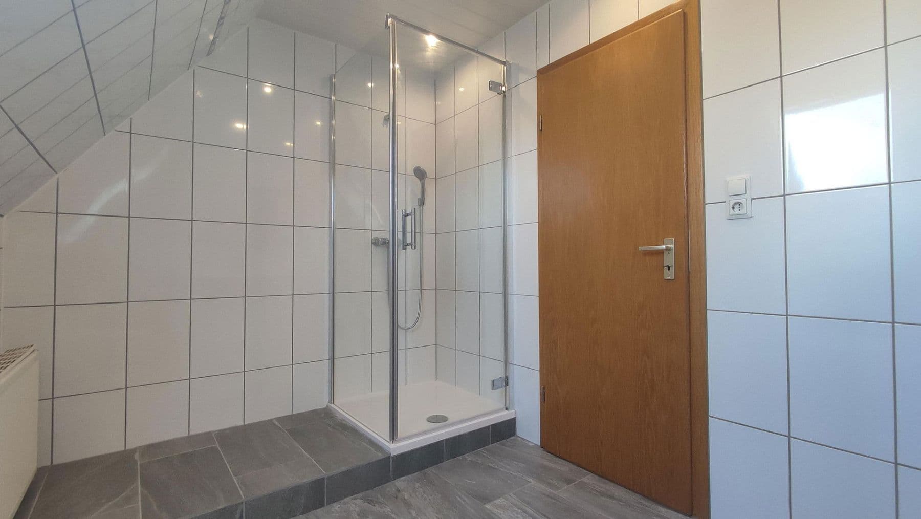 Predaj domu 89 m², pozemek 240 m², Schnedermannstraße 69, Emden, Dolné Sasko Predaj domu 89 m², pozemek 240 m², Schnedermannstraße 69, Emden, Dolné Sasko