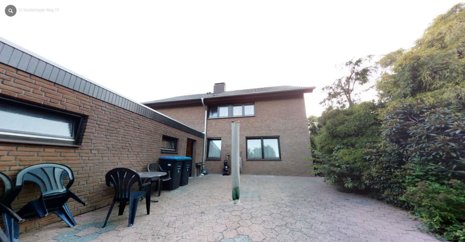 Predaj domu 280 m², pozemek 1.142 m², Norderneyer Weg 11, Leer (Ostfriesland), Dolné Sasko Predaj domu 280 m², pozemek 1.142 m², Norderneyer Weg 11, Leer (Ostfriesland), Dolné Sasko