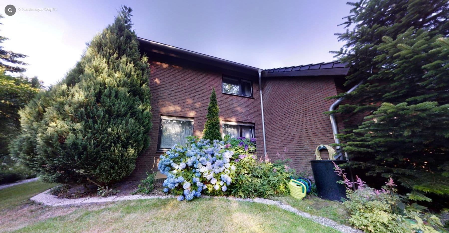 Predaj domu 280 m², pozemek 1.142 m², Norderneyer Weg 11, Leer (Ostfriesland), Dolné Sasko Predaj domu 280 m², pozemek 1.142 m², Norderneyer Weg 11, Leer (Ostfriesland), Dolné Sasko