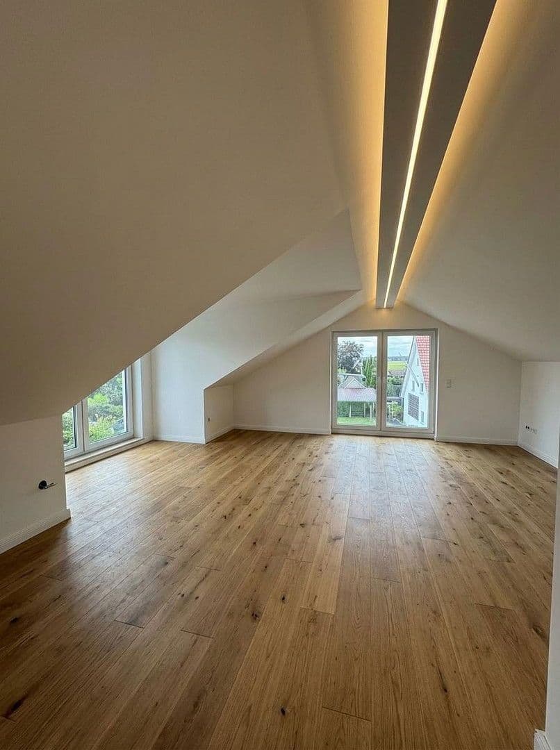 Predaj domu 908 m², pozemek 1.372 m², Lauingen (Donau), Bavorsko Predaj domu 908 m², pozemek 1.372 m², Lauingen (Donau), Bavorsko