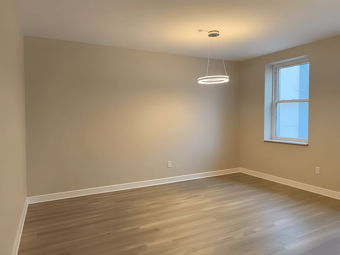 Prenájom bytu 3-izbový 91 m², Weinbergstr. 19b, Bernau, Brandenbursko Prenájom bytu 3-izbový 91 m², Weinbergstr. 19b, Bernau, Brandenbursko