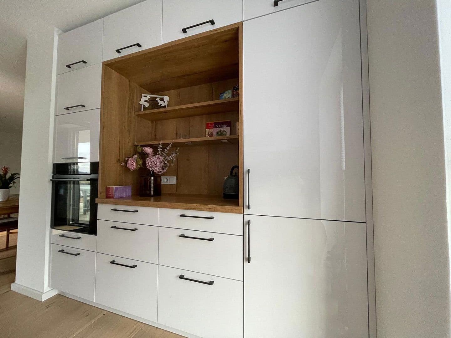 Prenájom bytu 4-izbový 119 m², Neustadt an der Donau, Bavorsko Prenájom bytu 4-izbový 119 m², Neustadt an der Donau, Bavorsko