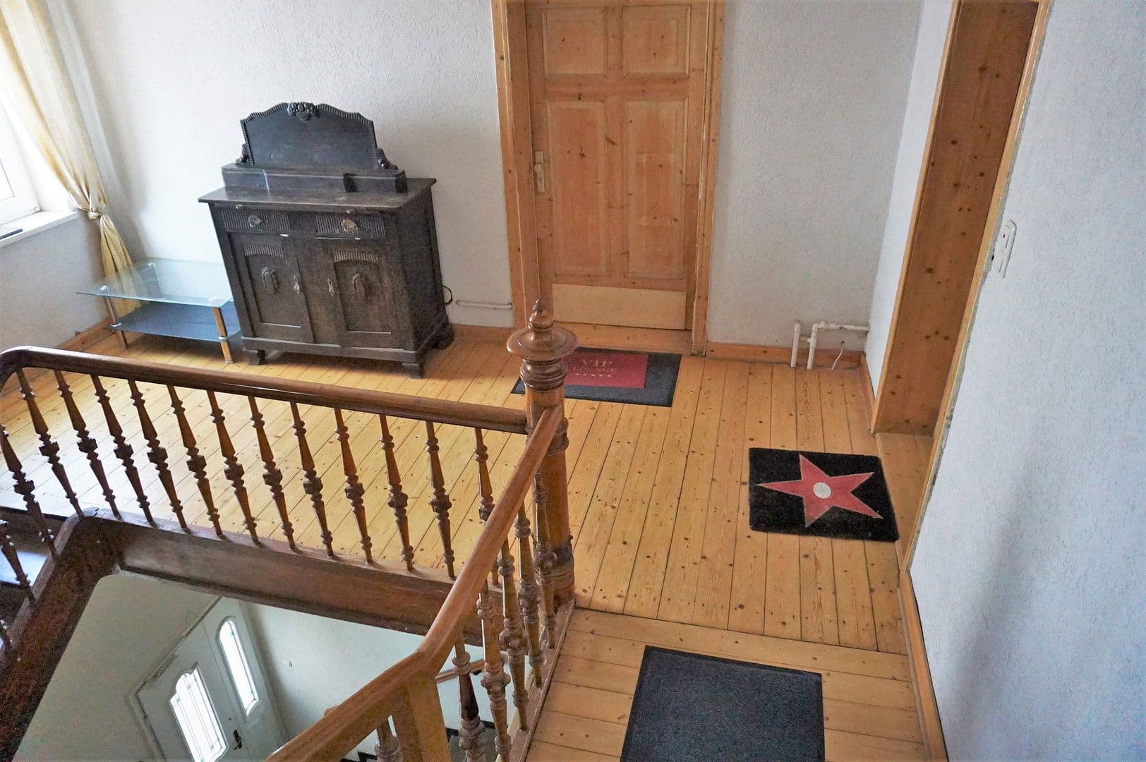 Prenájom bytu 4-izbový 148 m², Rinteln, Dolné Sasko Prenájom bytu 4-izbový 148 m², Rinteln, Dolné Sasko